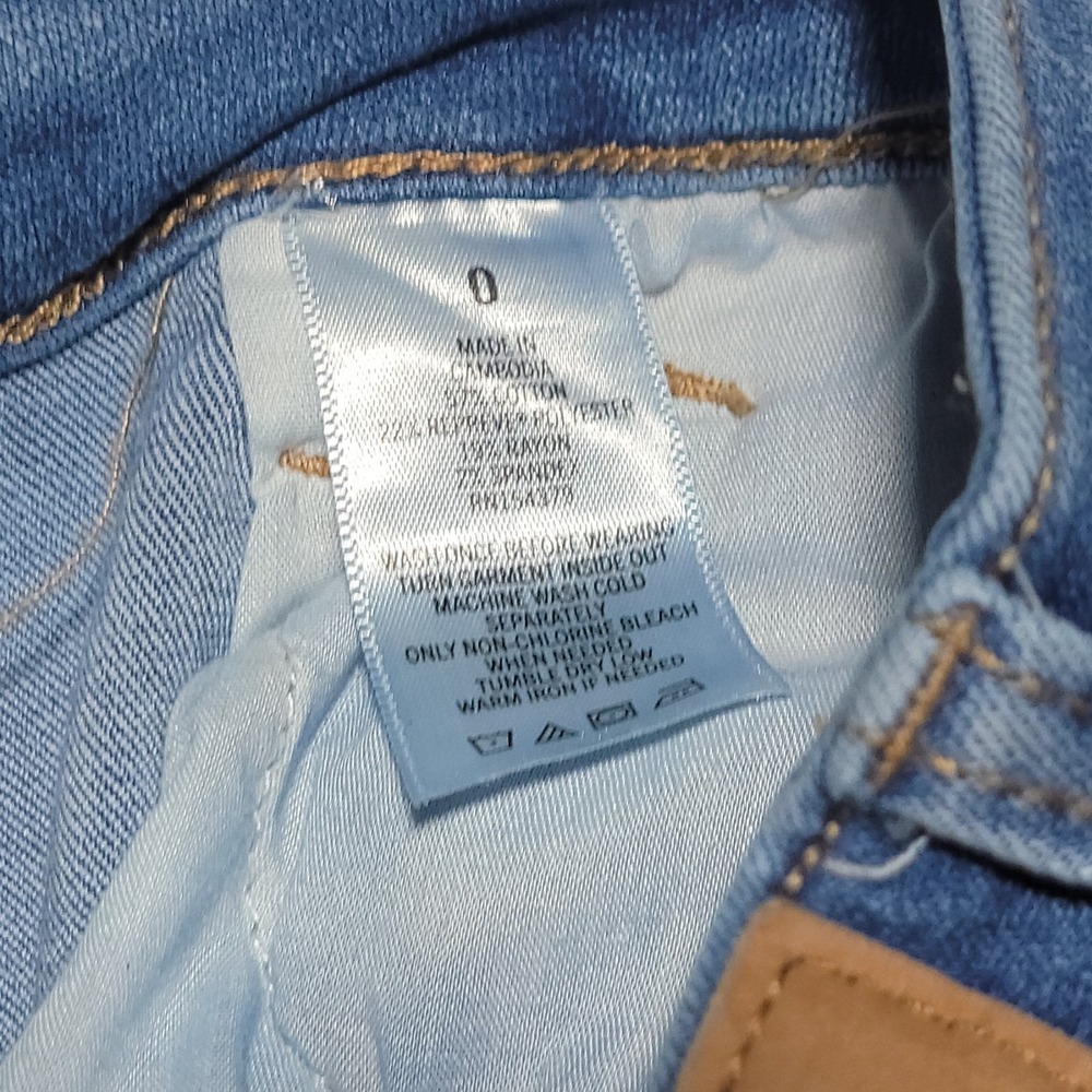 Aeropostale High Rise Jean Shorts Midi 3" Denim Distressed Rolled Women's Size 0 - Picture 5 of 5